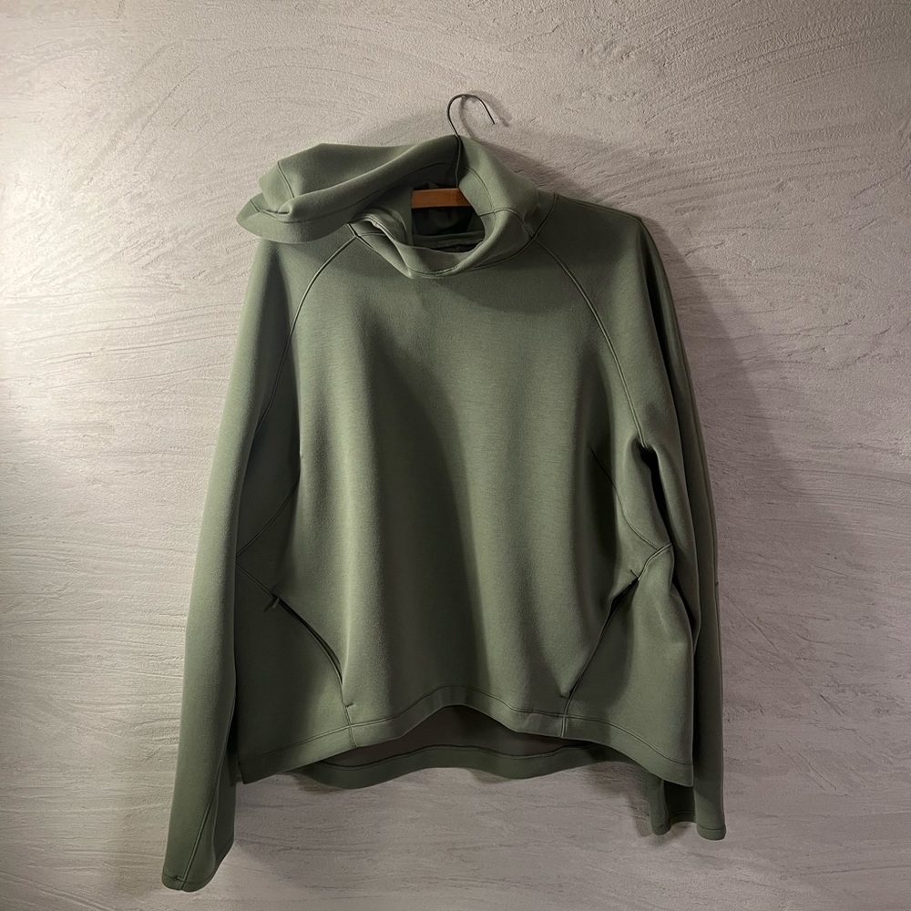 Lululemon sage green air wrap hoodie